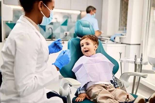 Primera visita de niños con autismo al dentista: ¿cómo puede ayudar YouTube?