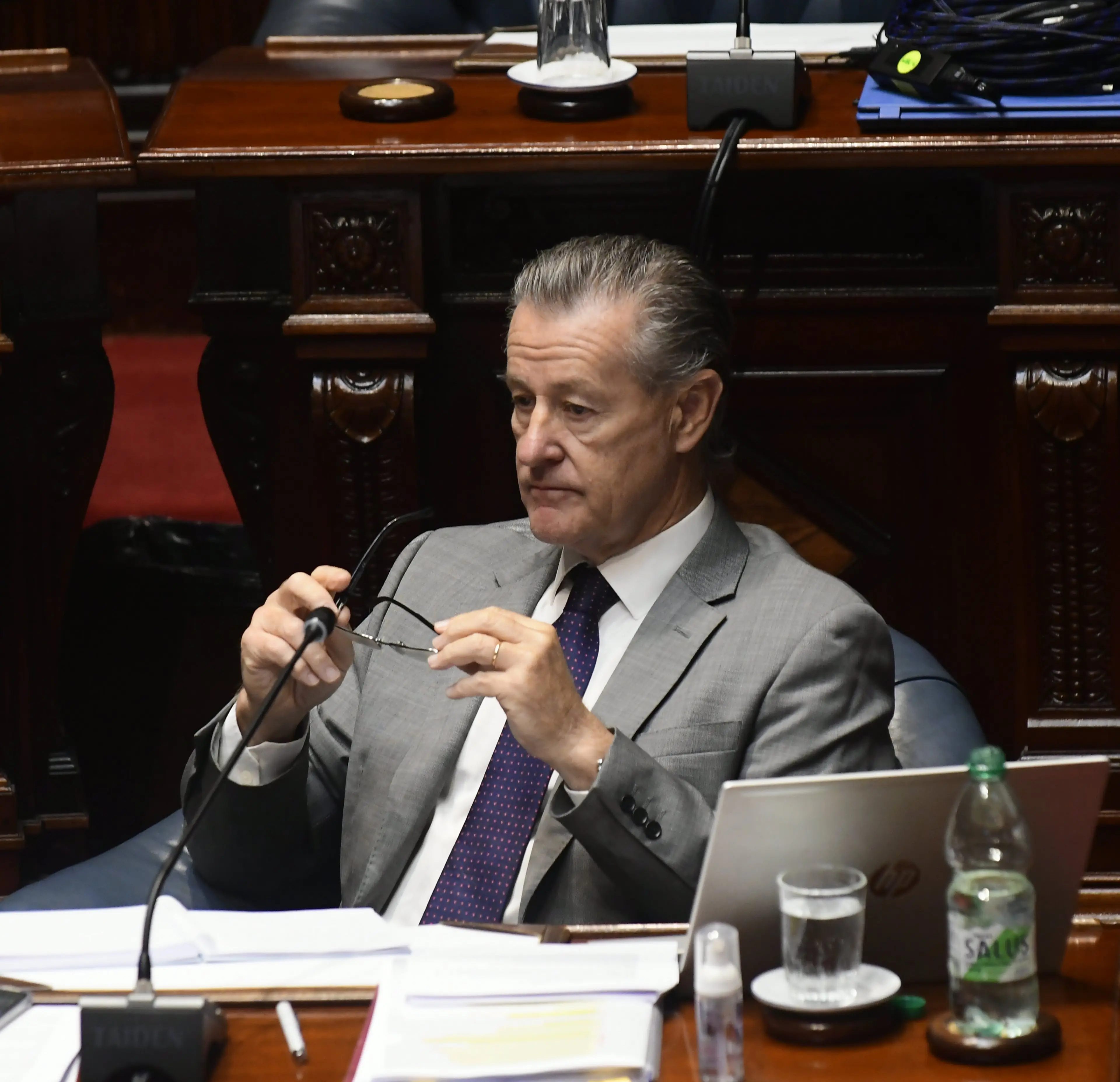 Tres diputados colorados presentaron un proyecto de ley para que Ancap deje de fabricar portland