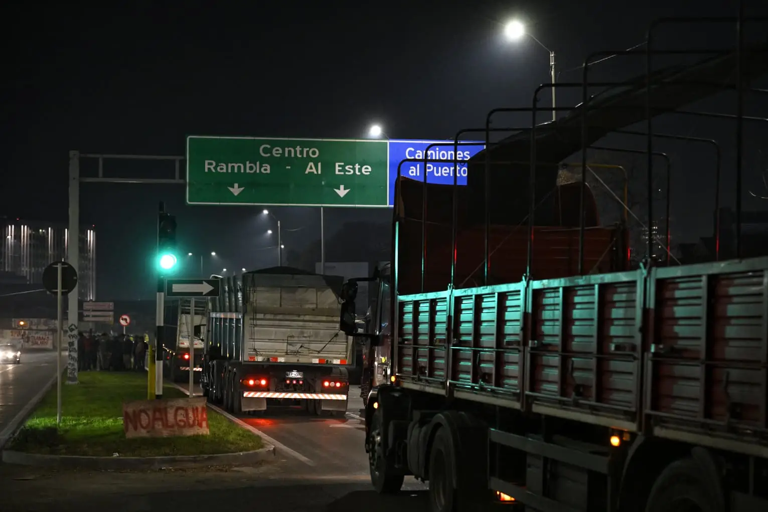 Tránsito en la rambla portuaria se normaliza tras movilización de camioneros en Montevideo