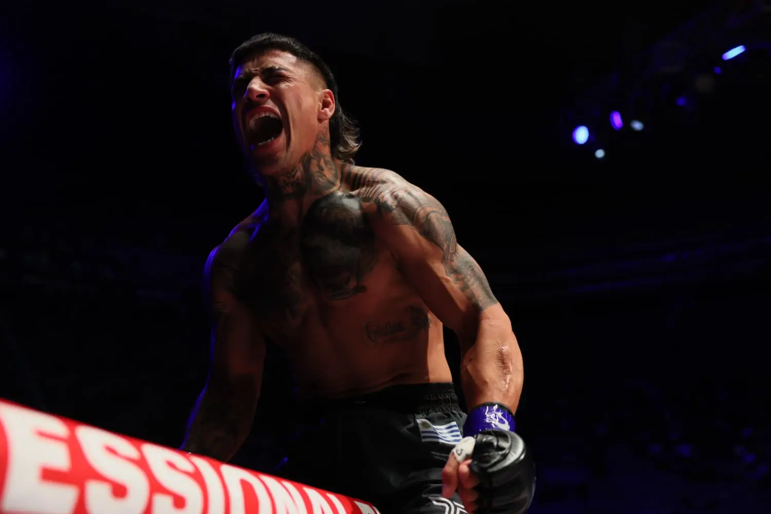 La historia del peleador uruguayo de MMA que dejó las calles gracias a la disciplina y se apoya en su fe