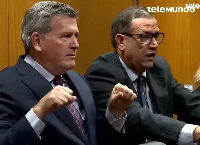 El remo vikingo de la selección de Noruega que Da Silva y Bordaberry imitaron en el Palacio Legislativo