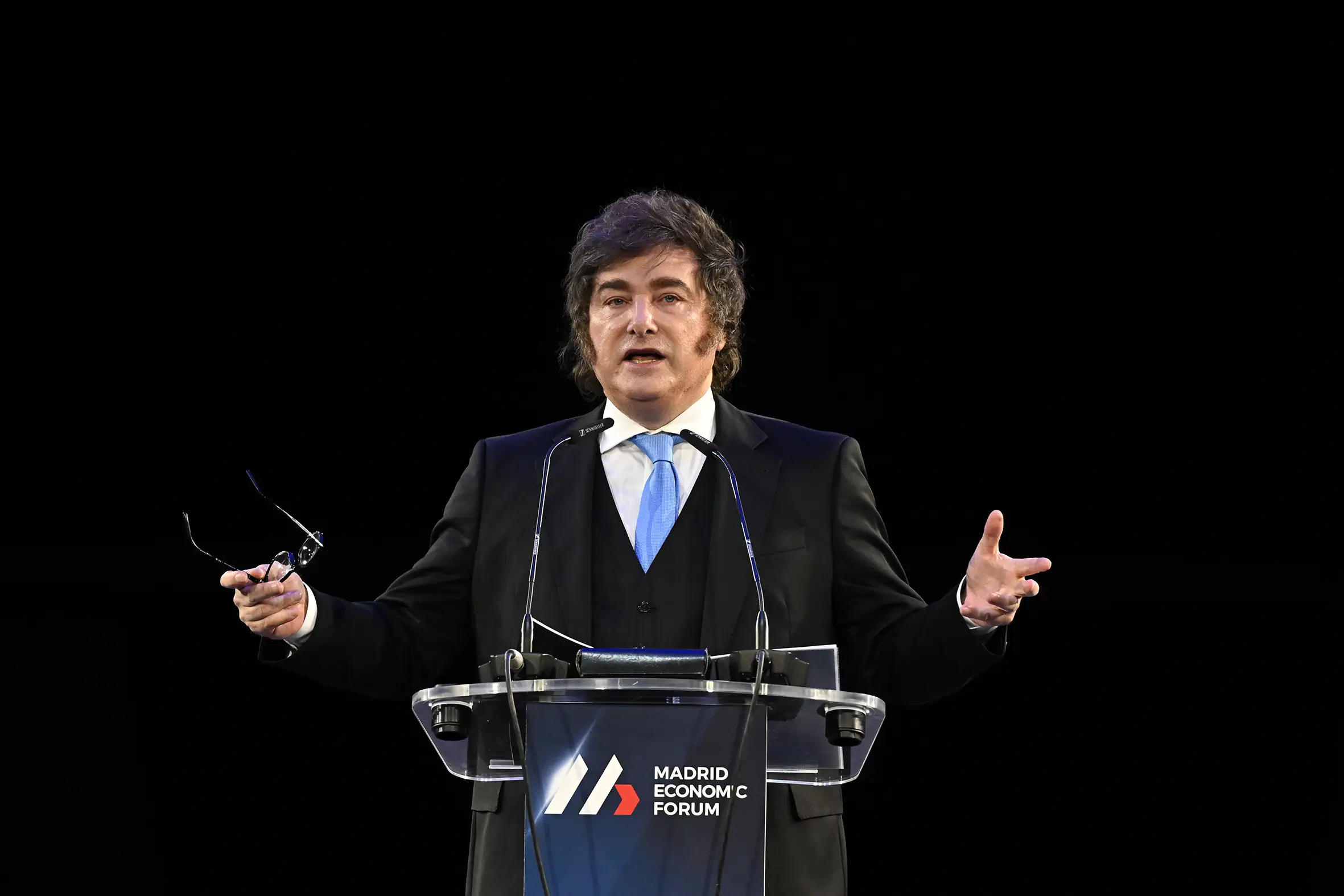 Lo que está haciendo el mandatario de Argentina, Javier Milei, para apuntalar su reelección en 2027