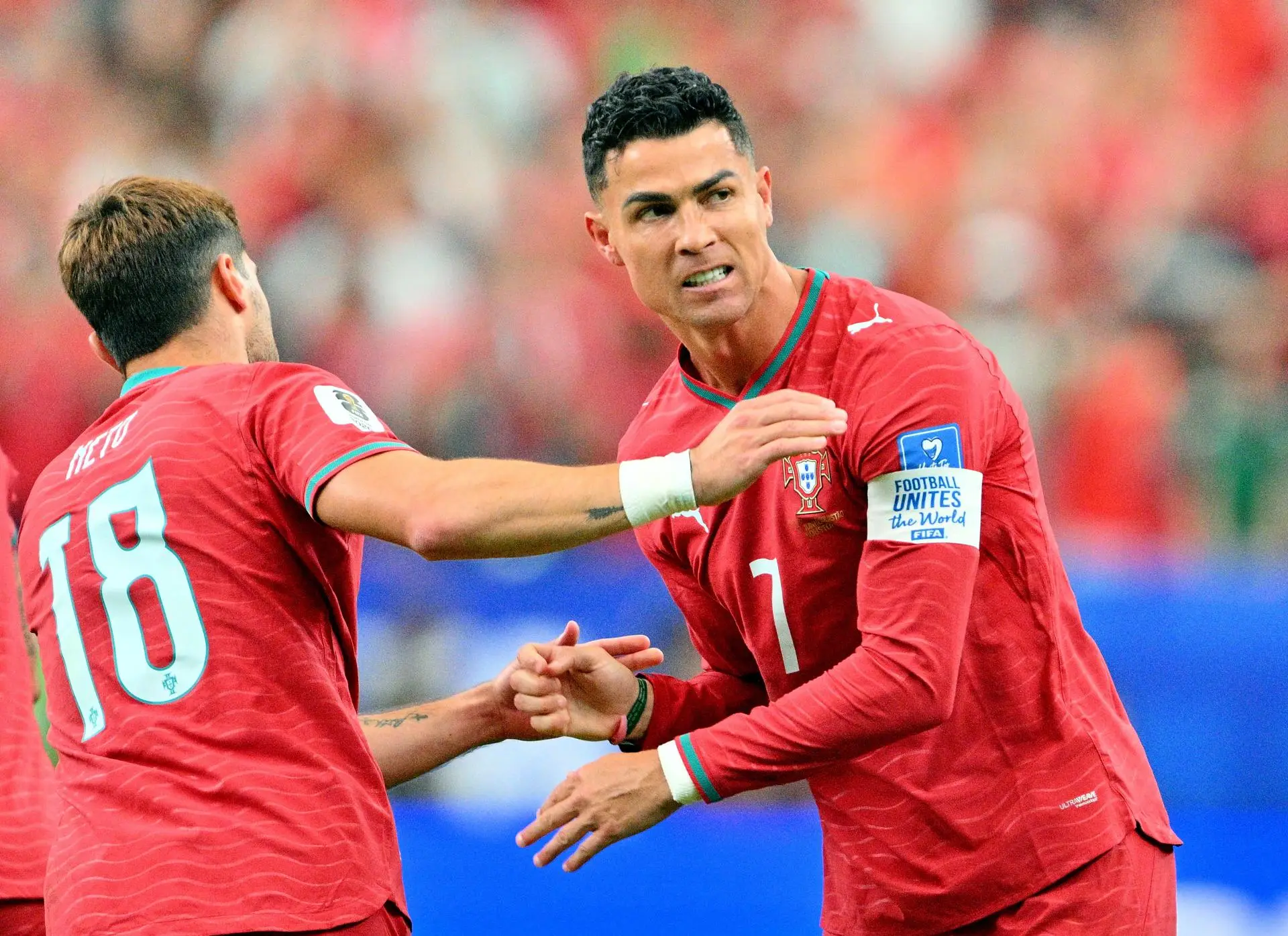 "Depende la pregunta, sino no respondo": la molestia de Cristiano Ronaldo tras una consulta sobre Lionel Messi