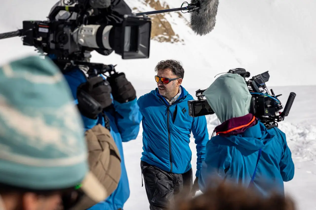 Netflix anunció "Más allá de la sociedad", docuserie que expandirá el universo de "La sociedad de la nieve"