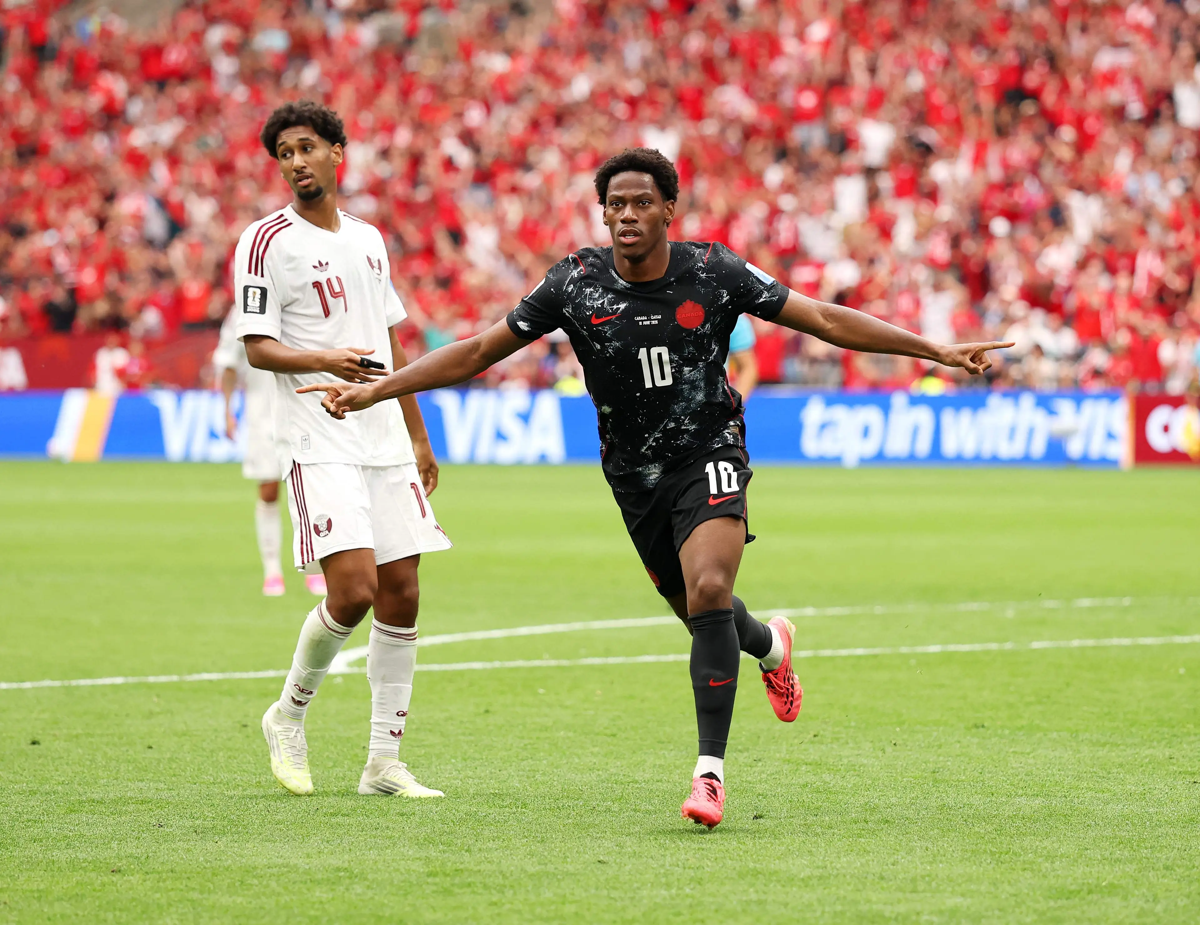 Canadá 6-0 Qatar: el anfitrión goleó y triunfó por primera vez en la historia de los Mundiales