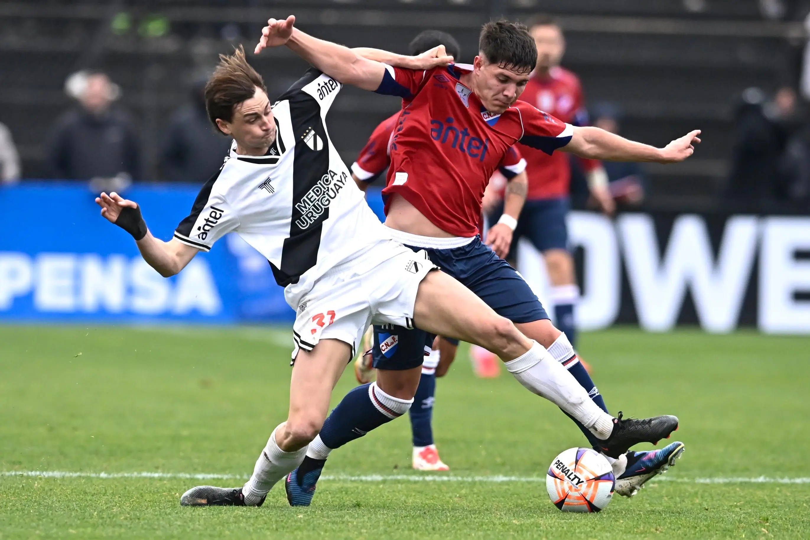 Tras los partidos del sábado: así quedaron las tablas del Intermedio, Anual y descenso de la Liga AUF Uruguaya