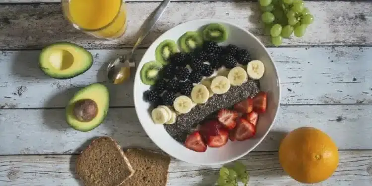 Cinco desayunos ricos en proteína y fibra que ayudan a prolongar la saciedad durante la mañana
