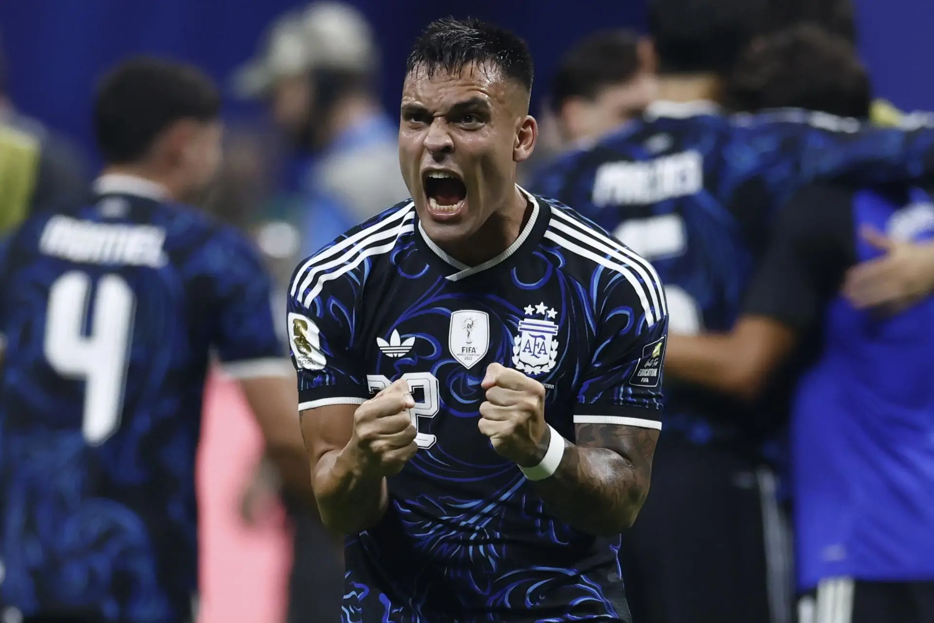 "Vale más que un gol y una final": las lágrimas de Martínez y su lado más humano tras clasificar a Argentina