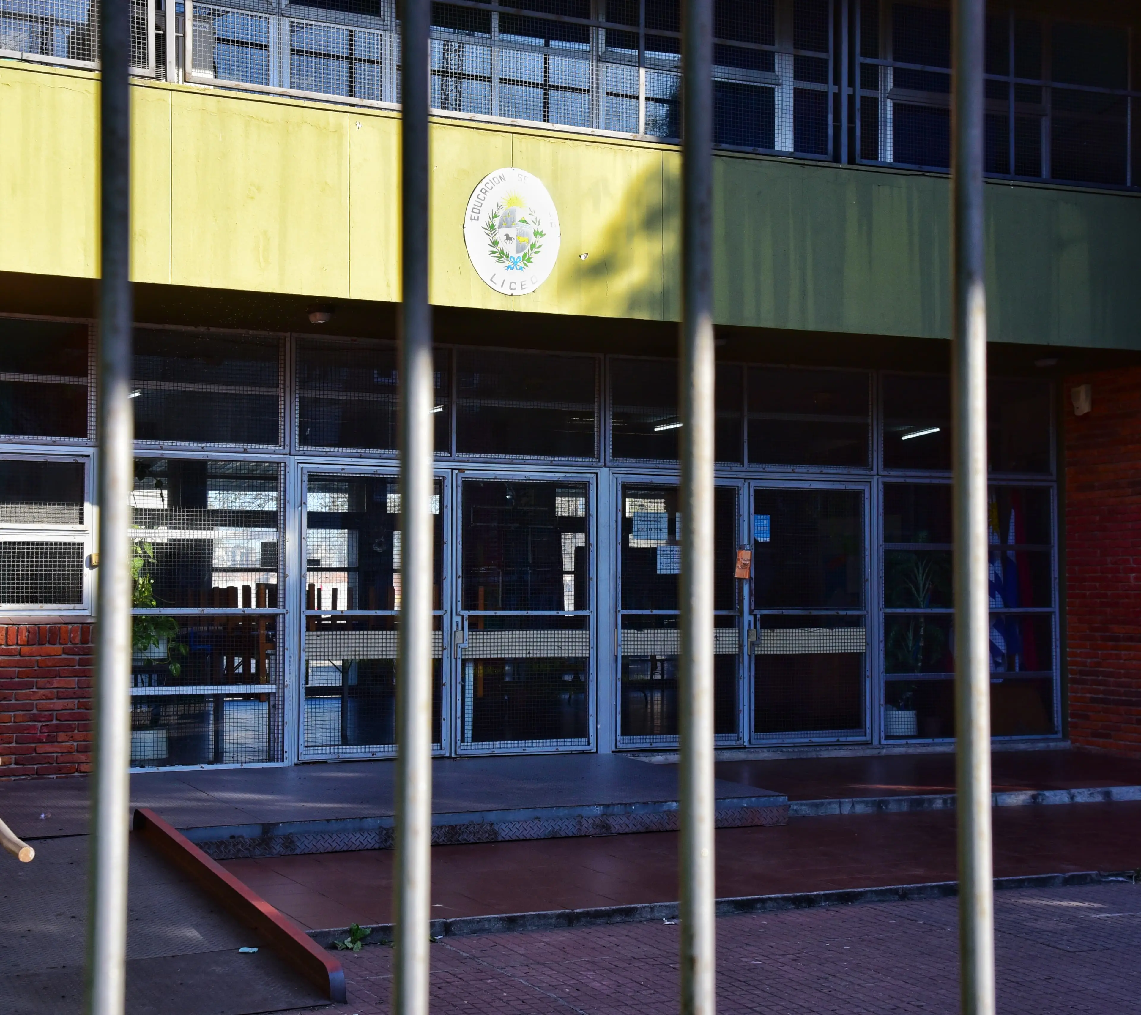 Paro de Secundaria en Montevideo en reclamo de más presupuesto; ministro dijo que no se llegará al 6+1%