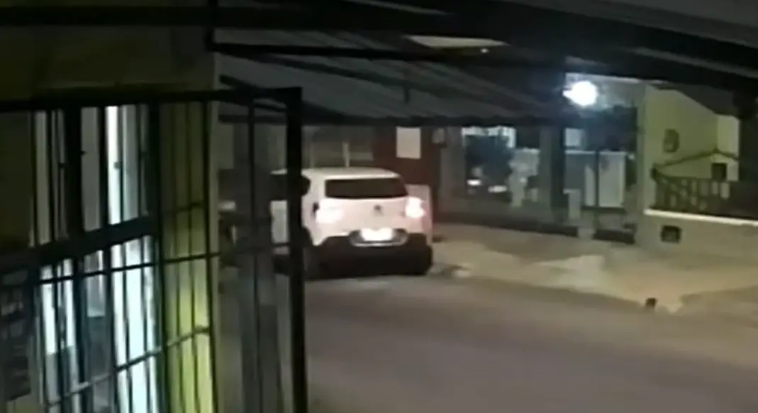 Pareja fue violentamente rapiñada en Tacuarembó: delincuentes huyeron en auto que luego quemaron