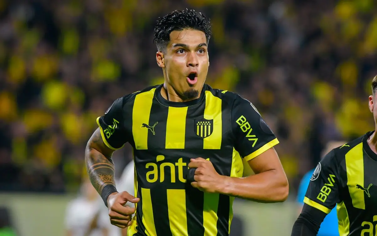 Hay consenso del Consejo Directivo de Peñarol para la compra de Matías Arezo a Gremio: los detalles