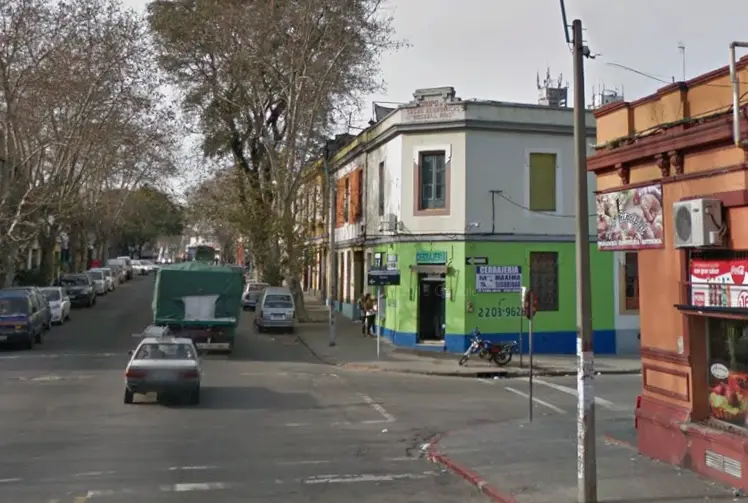 Joven fue asesinado de un disparo en el pecho en Brazo Oriental: Policía busca a los responsables