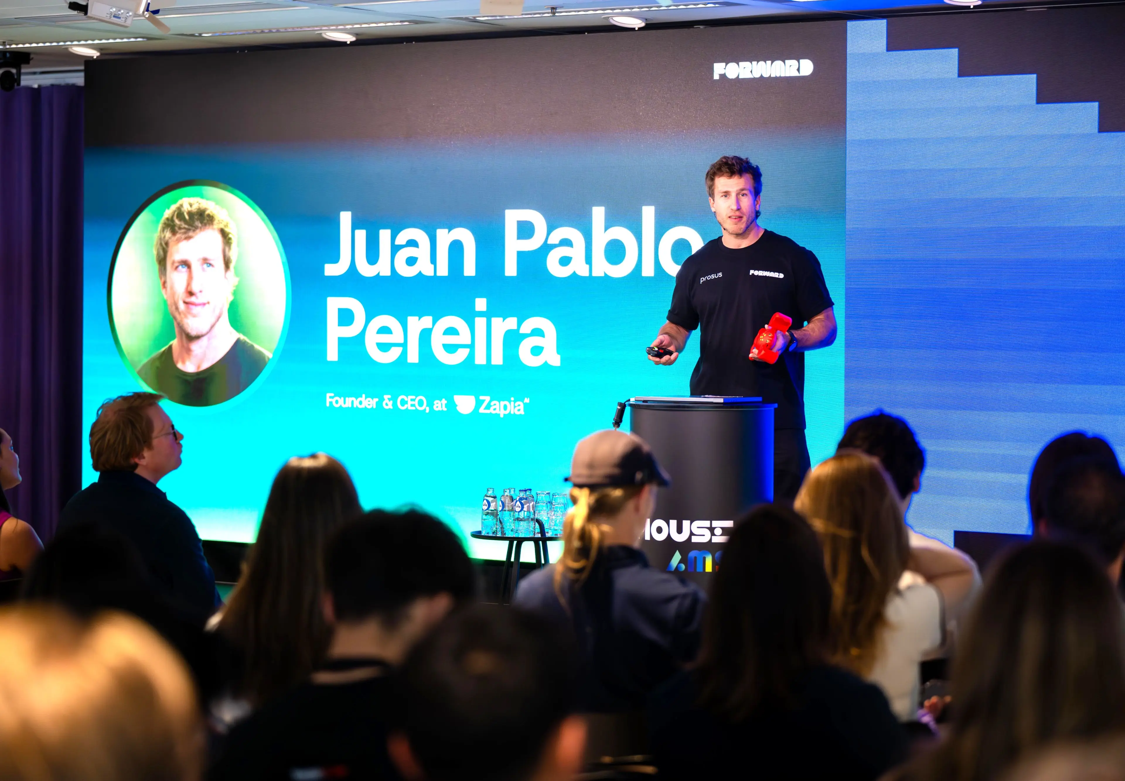 Zapia, empresa uruguaya de IA, desembarcó en Europa y ya supera los 7 millones de usuarios en América Latina