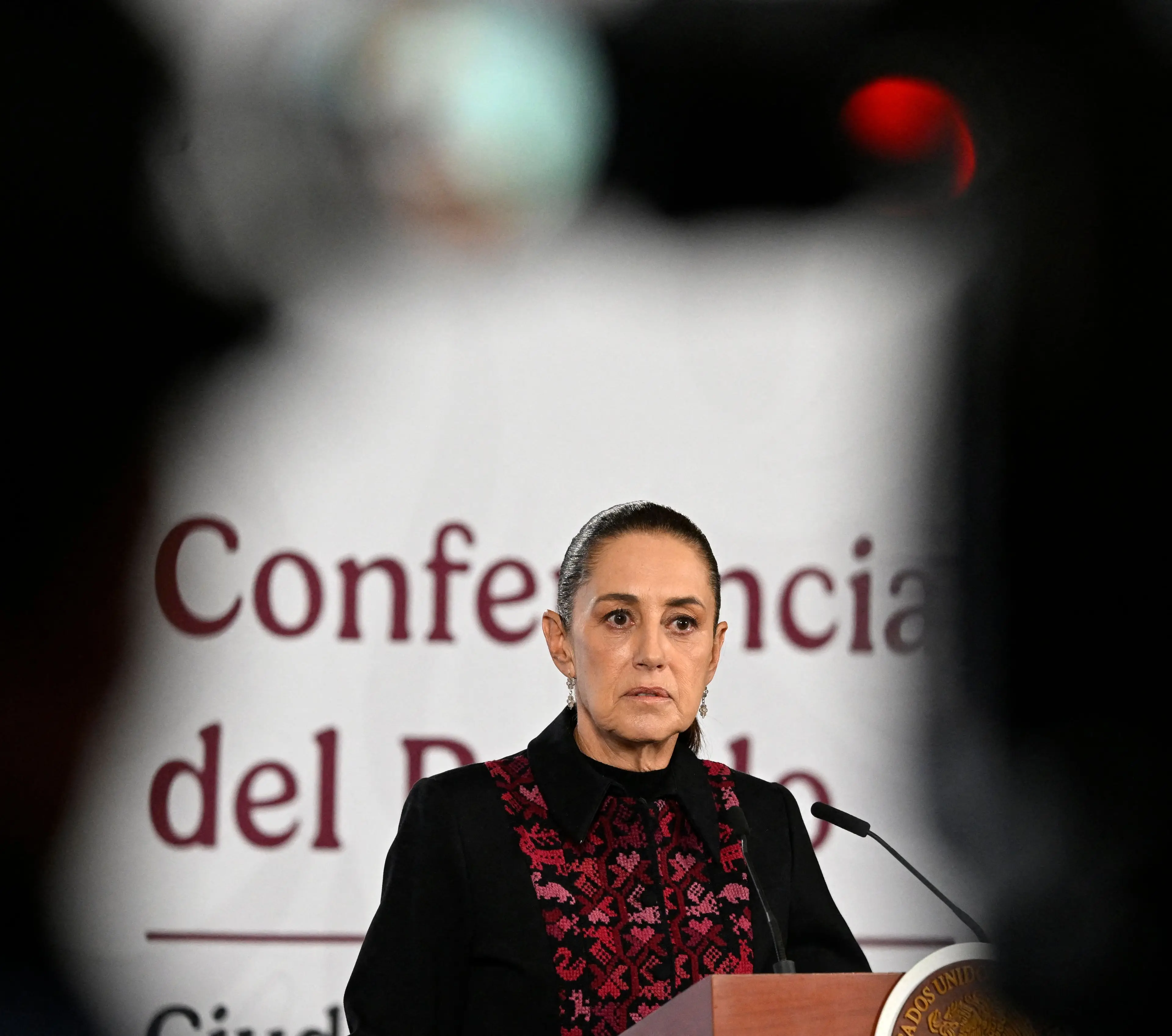 Claudia Sheinbaum dice que los homicidios en México se redujeron a la mitad en casi dos años