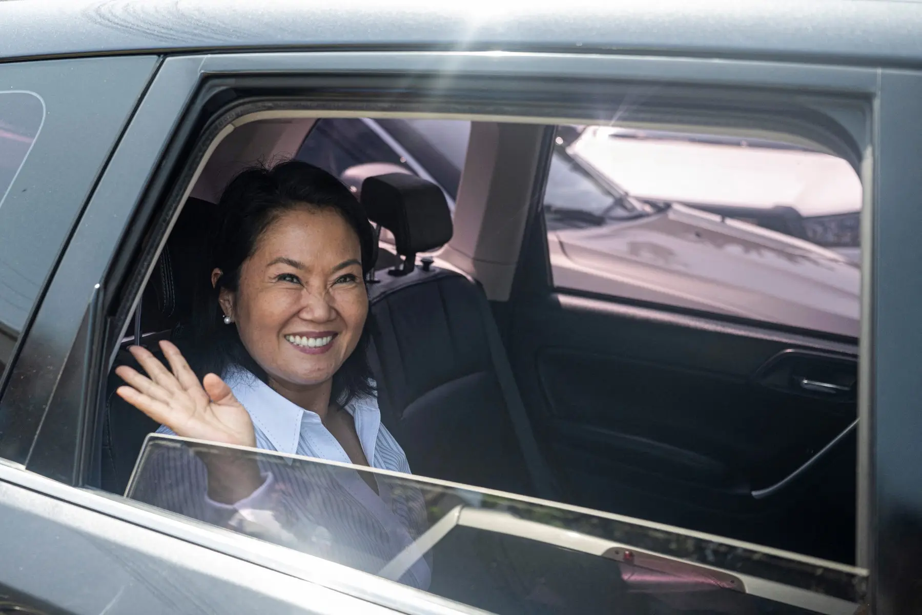 Recta final en Perú: Keiko Fujimori comienza a perfilar su triunfo y Roberto Sánchez llama a movilizarse