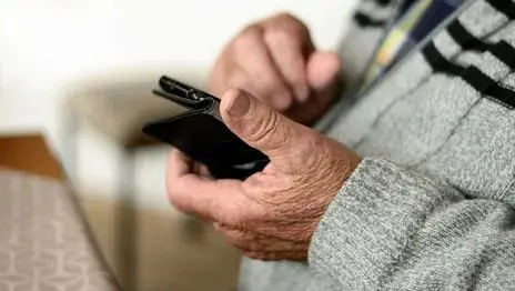 Dos hermanos uruguayos unieron la programación y la psicopedagogía para crear una app que combate la soledad
