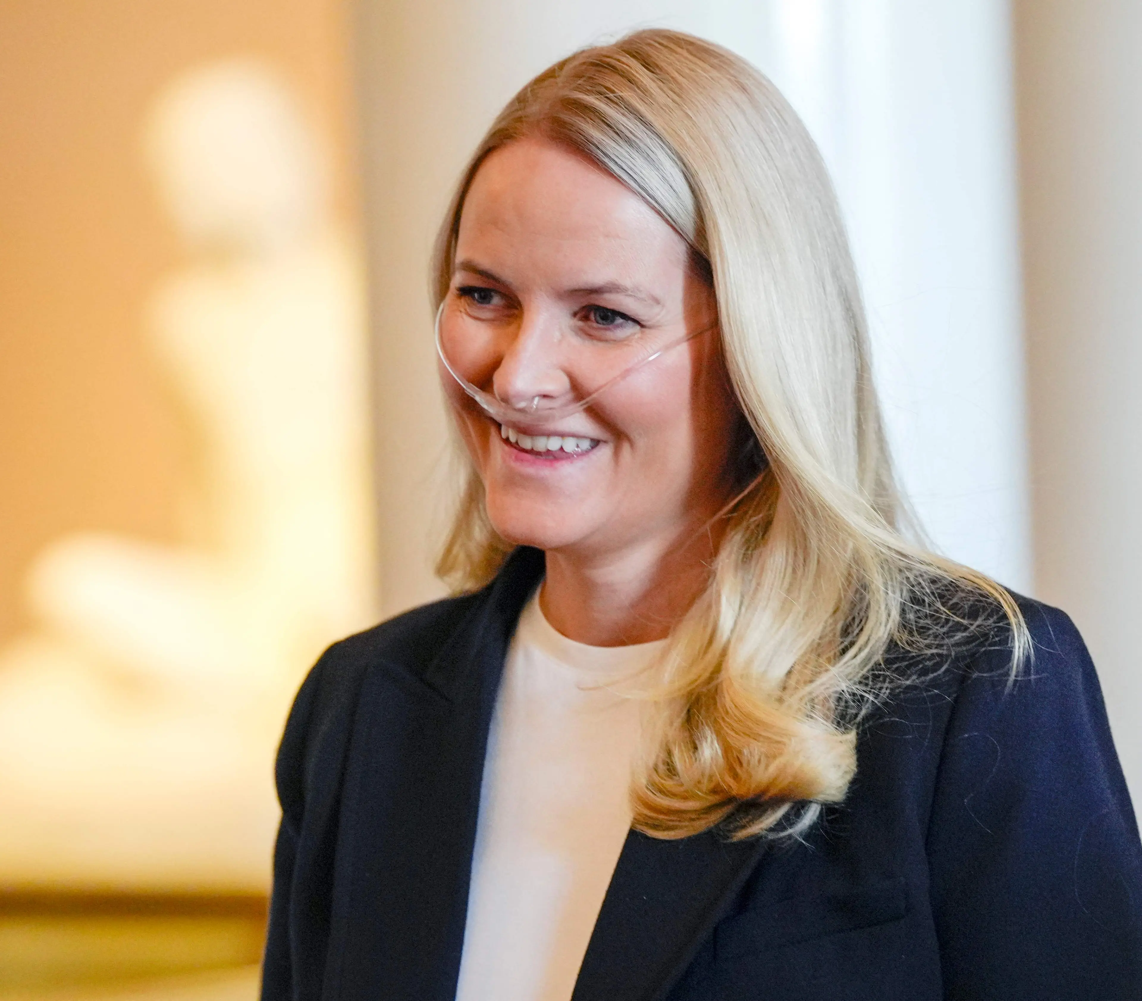 En medio del escándalo de su hijastro: drástica decisión del príncipe de Noruega ante enfermedad de su esposa