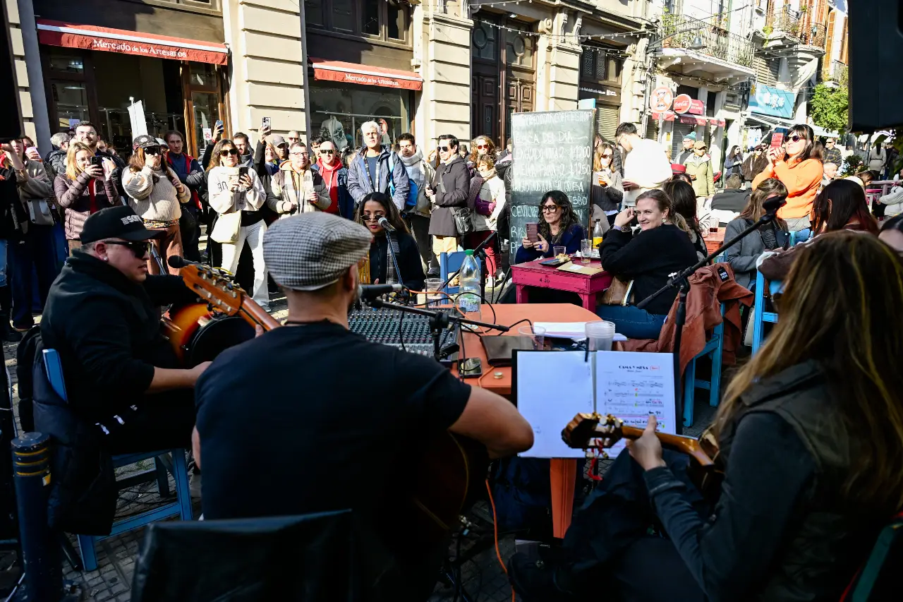 Sábados en Ciudad Vieja: 10 actividades gratuitas para hacer en Montevideo con música, recorridos y muestras