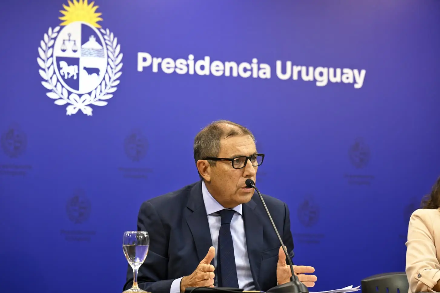 Gobierno presentó proyecto de competitividad y baja del costo de vida: "modesta pero importante reforma del Estado", dijo Oddone