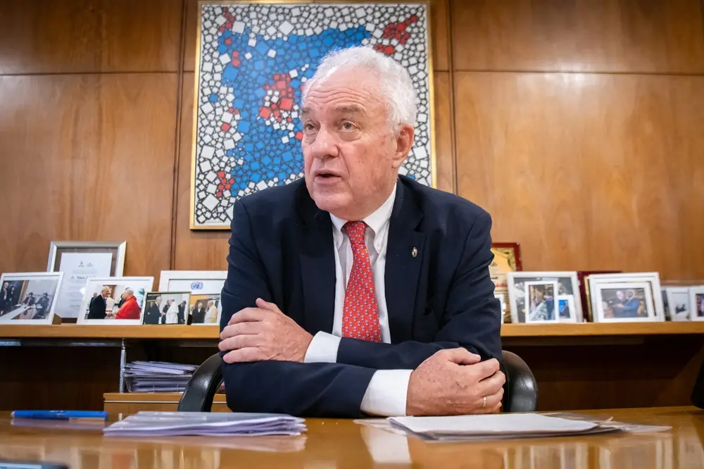 Lubetkin, sobre críticas internas: "Estamos representando exactamente lo que el votante del FA nos solicitó"