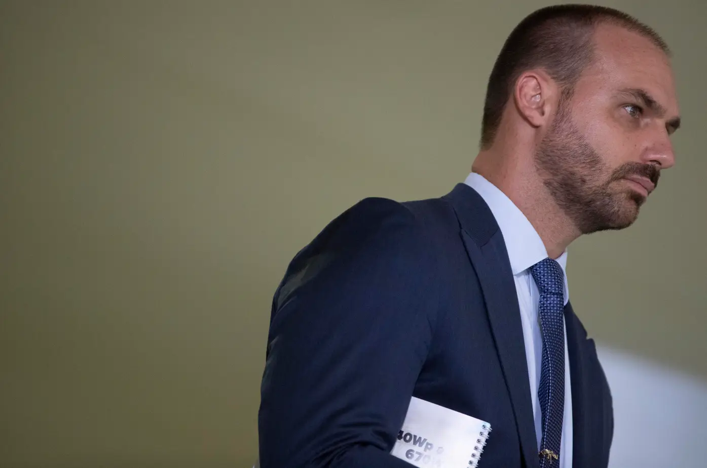 Condena a Eduardo Bolsonaro por coacción en Brasil