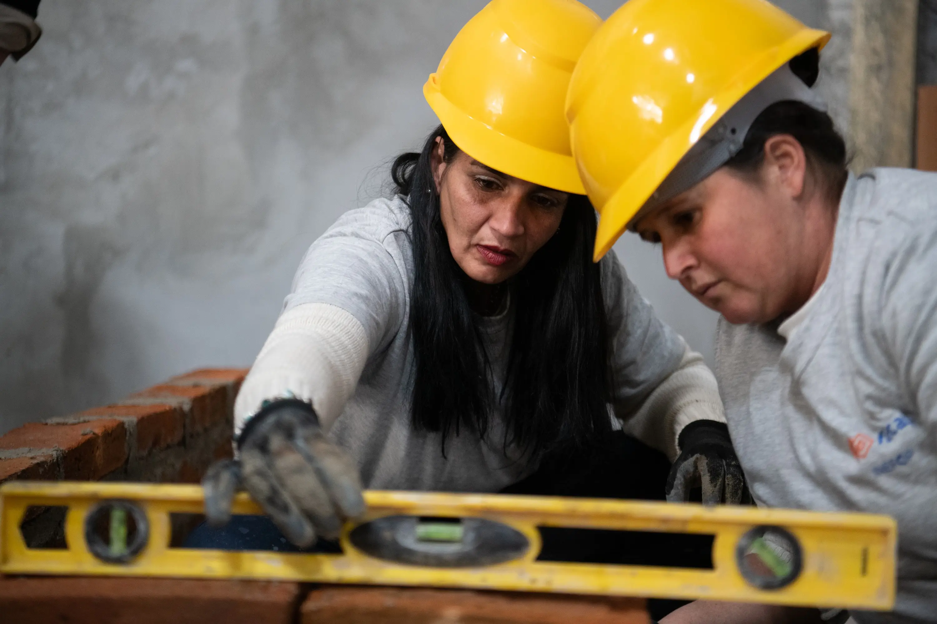 Programa ofrece trabajo por cuatro meses y capacitación laboral con pago mensual: las claves de Uruguay Impulsa