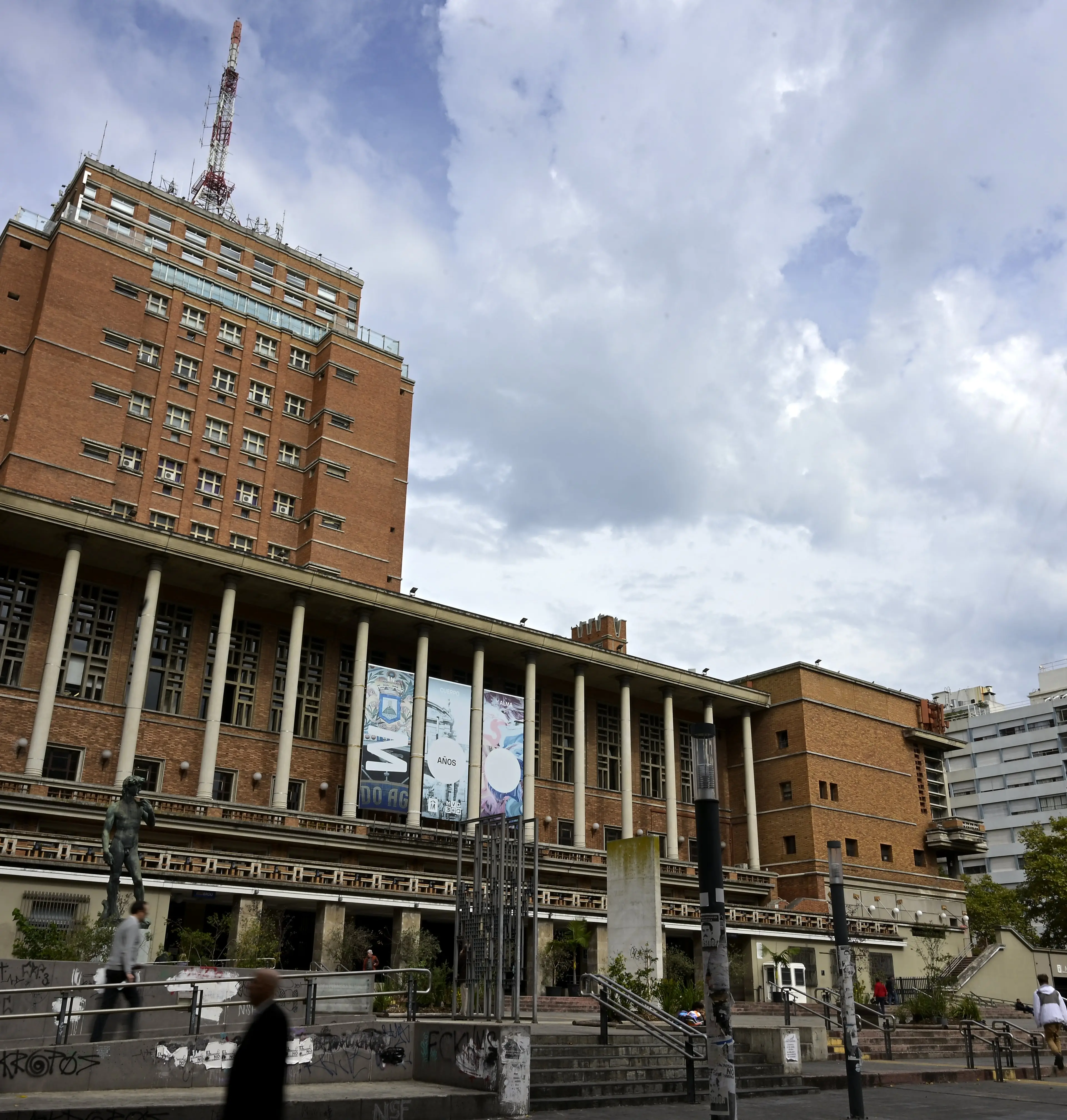 Llamado laboral de la IMM con sueldos de $ 95.700 por 30 horas semanales: últimos días para postular