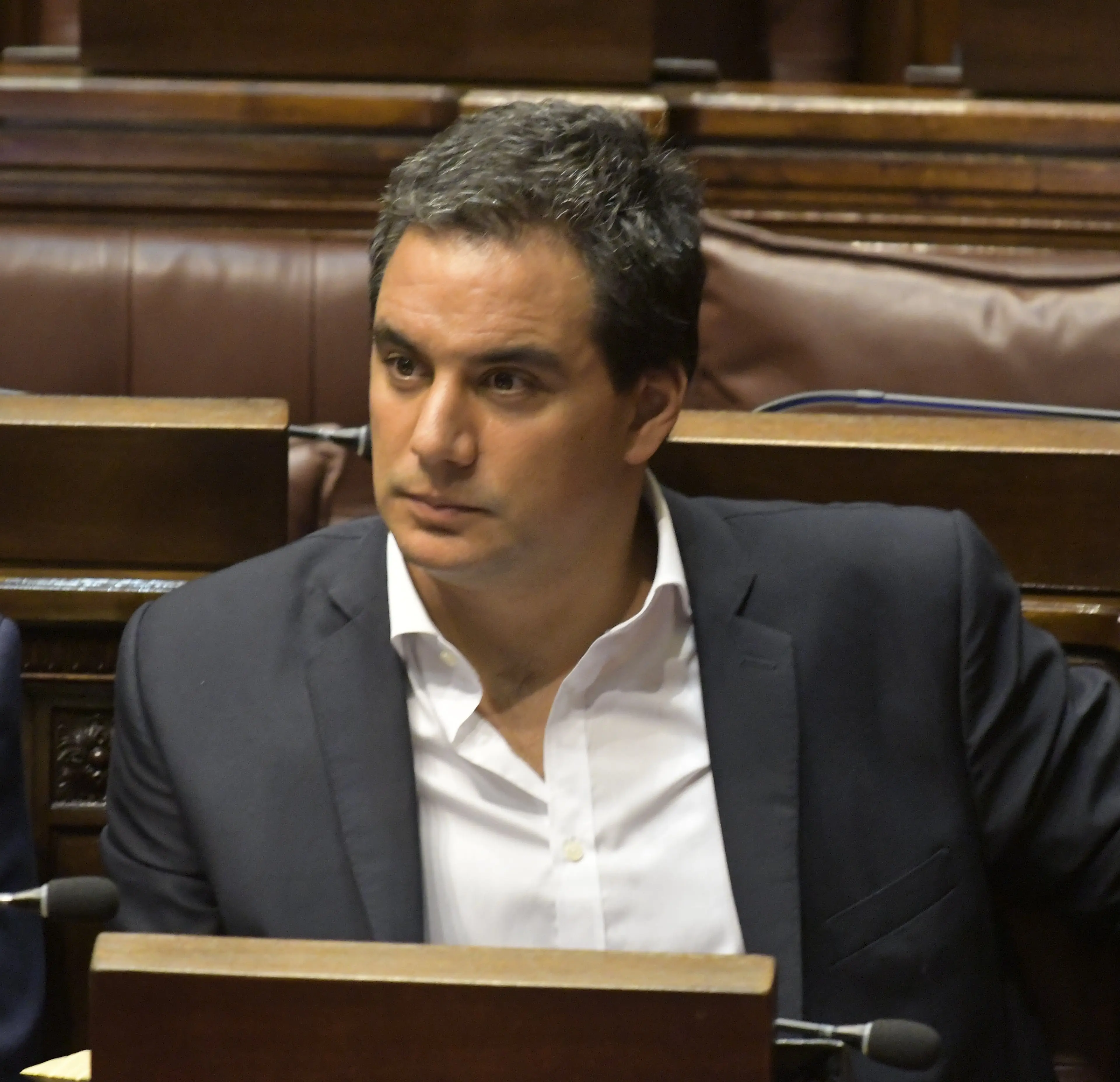 Mantienen prisión preventiva para exdiputado Radiccioni por violencia contra su expareja, pero reducen plazo