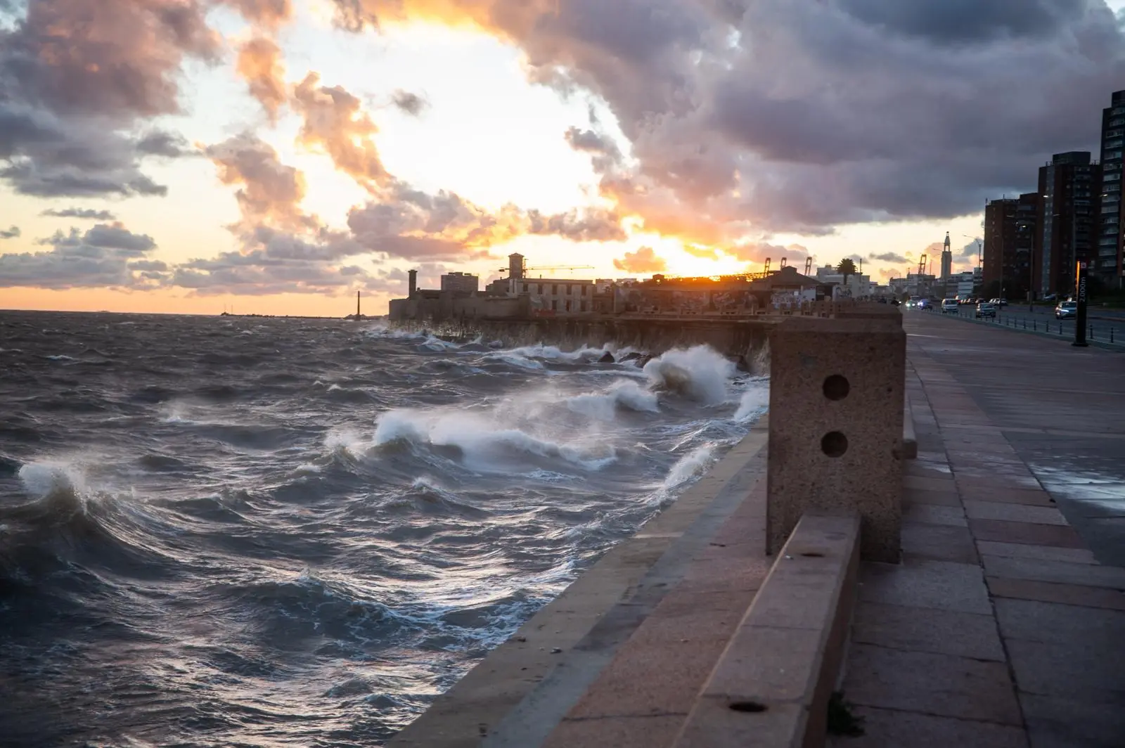 Pronóstico del tiempo: meteorólogos prevén días sin lluvias pero con nubes y cambios de temperatura