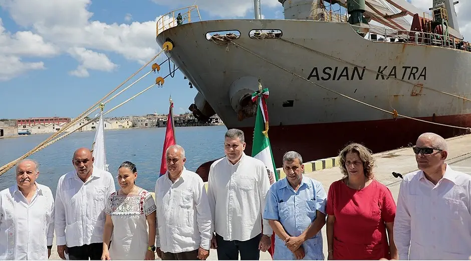 Llegó a Cuba un buque con ayuda humanitaria enviado por México y Uruguay: el mensaje de Díaz-Canel