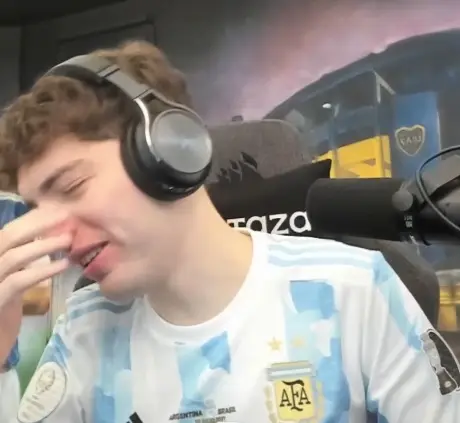 Famoso youtuber argentino le pidió "perdón" a Uruguay por haberse burlado de su eliminación en el Mundial