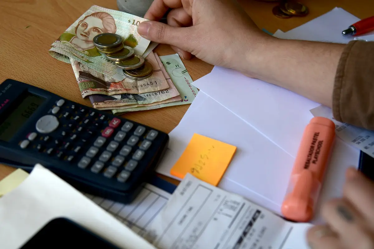 Los salarios de los trabajadores en Uruguay prácticamente estables en mayo: ¿qué pasó con el poder de compra?