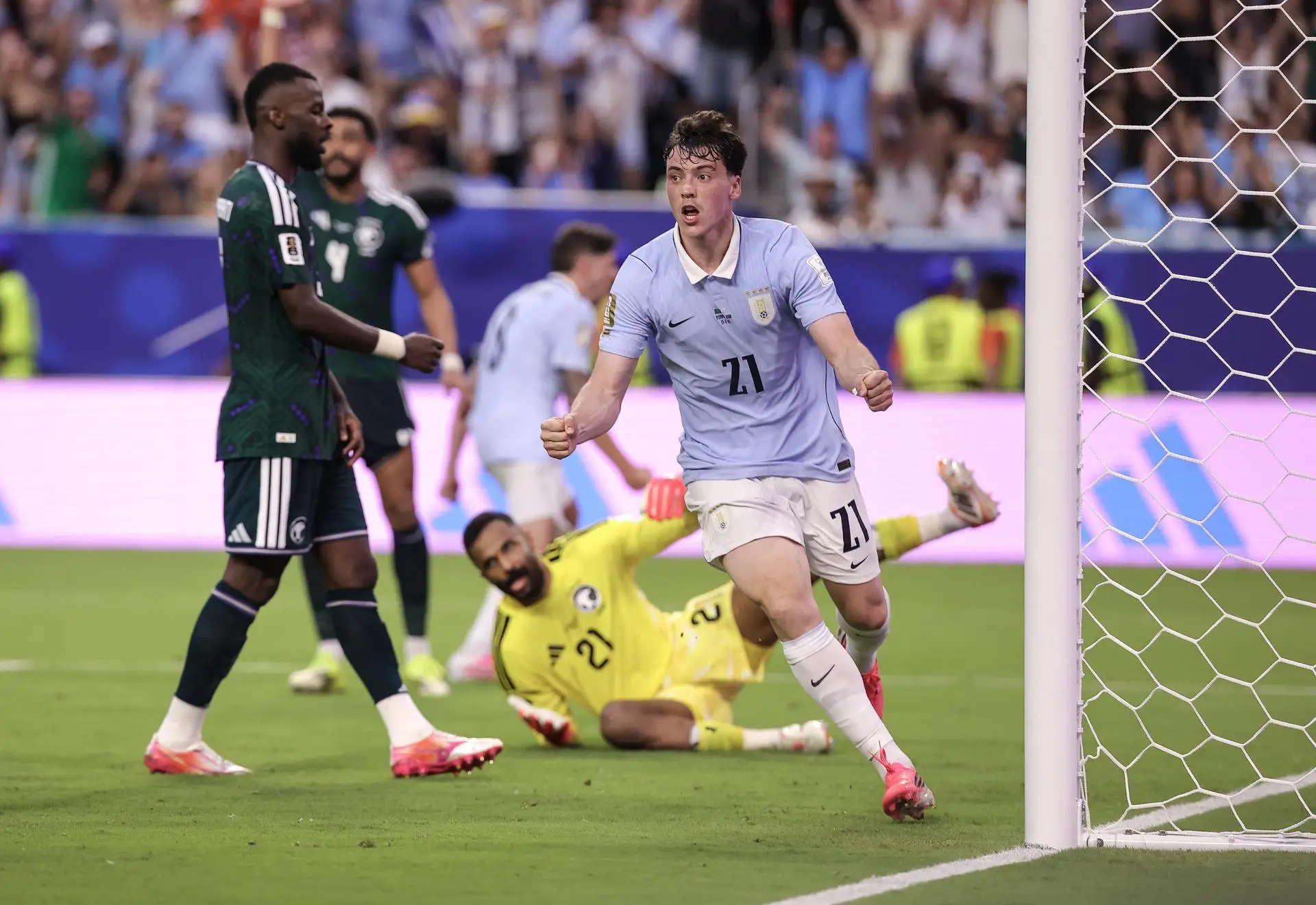 “Hicimos figura al arquero”, dijo Viñas tras el debut de Uruguay en el Mundial y explicó su cambio de posición