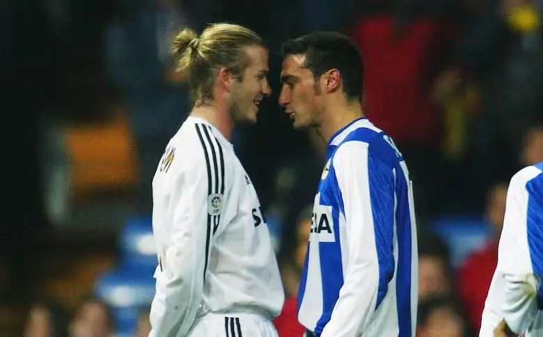 El día que Scaloni se peleó con Beckham en la cancha y declaró: “Me ofreció la mano y no se la di por falso”