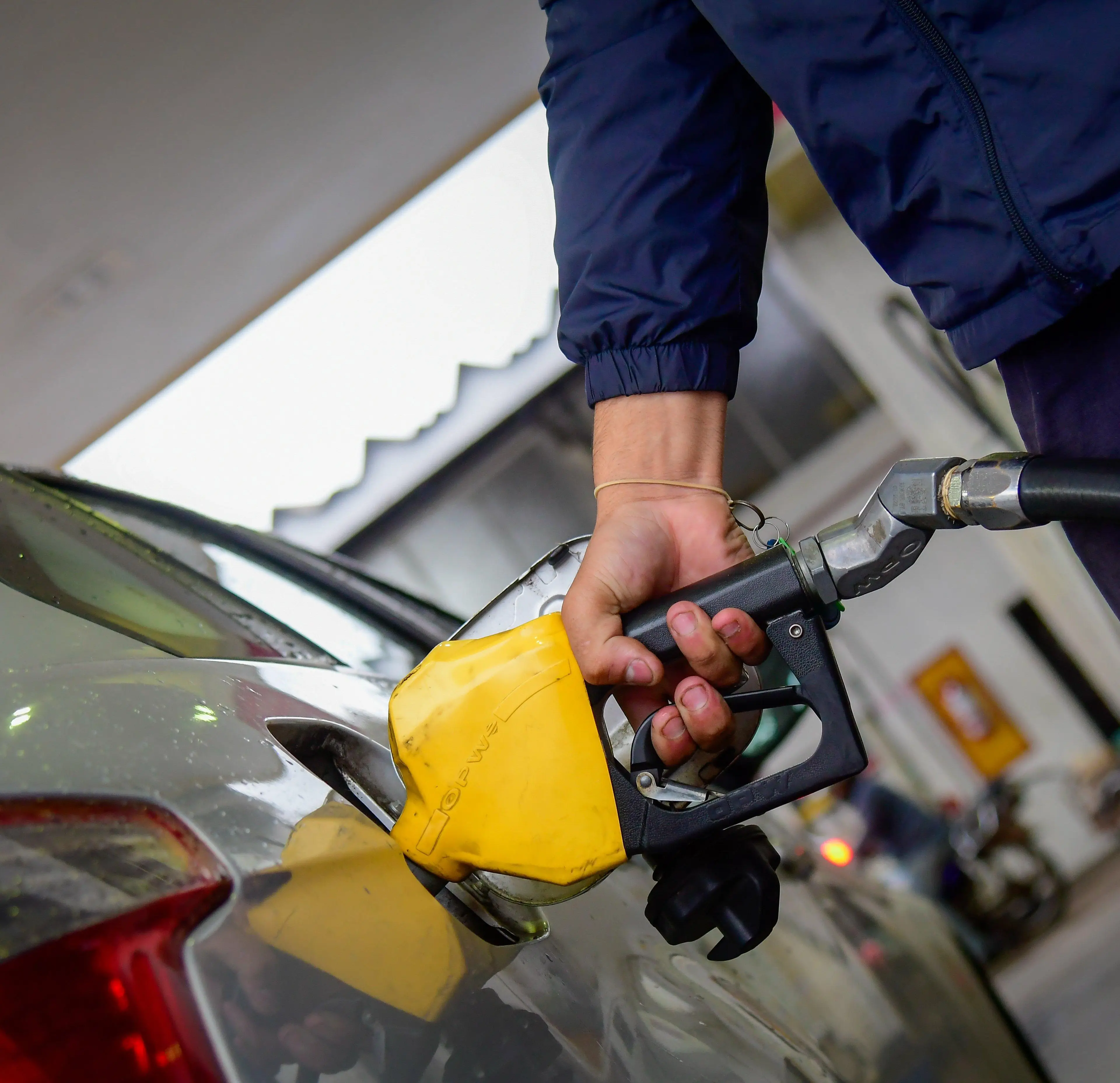 ¿Cuáles son los nuevos precios de los combustibles que comenzarán a regir a partir del lunes 1° de junio?