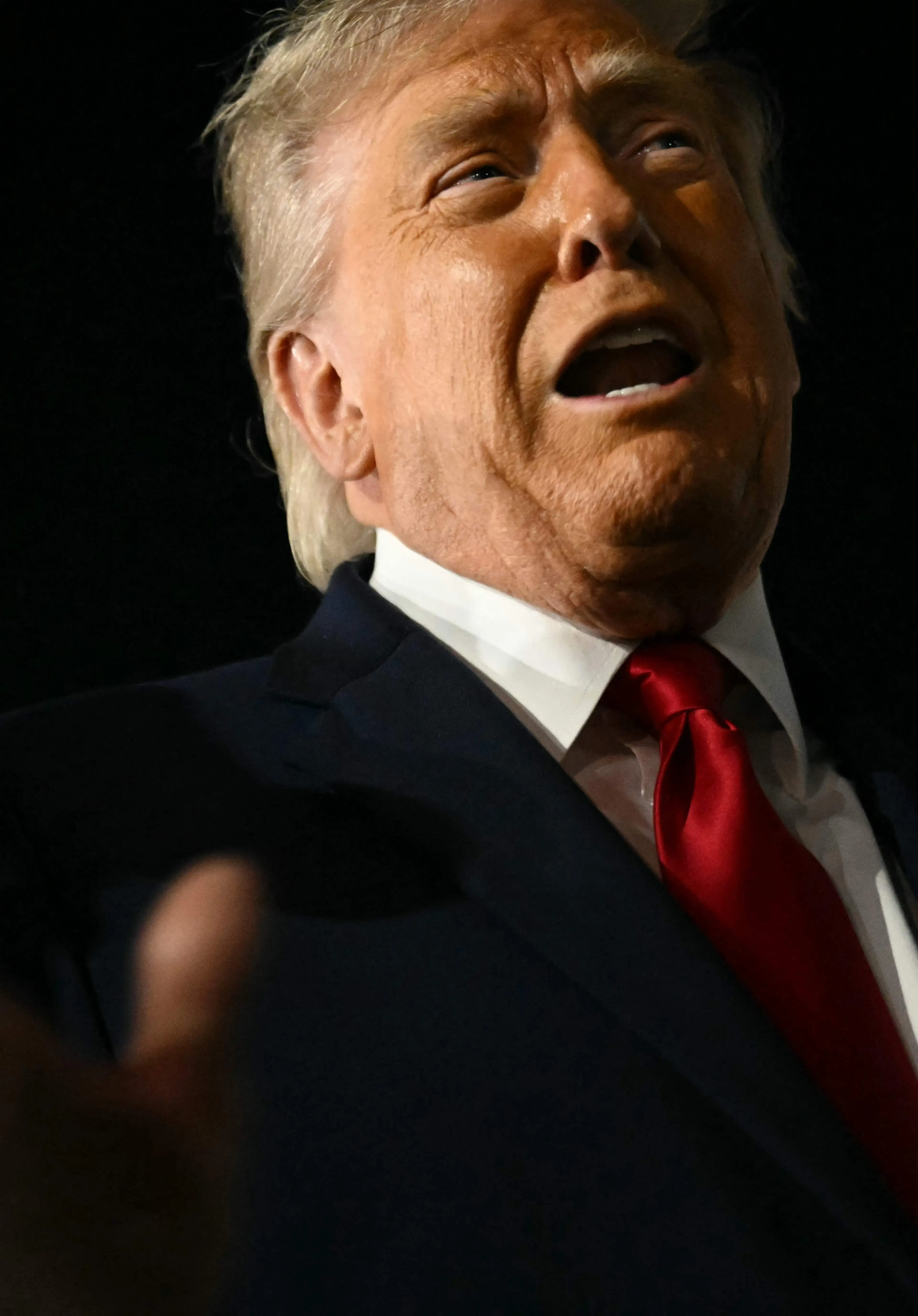 ¿Termina la guerra en Irán? Trump anuncia “gran acuerdo” de paz, pero el régimen dice que no hay una “conclusión”