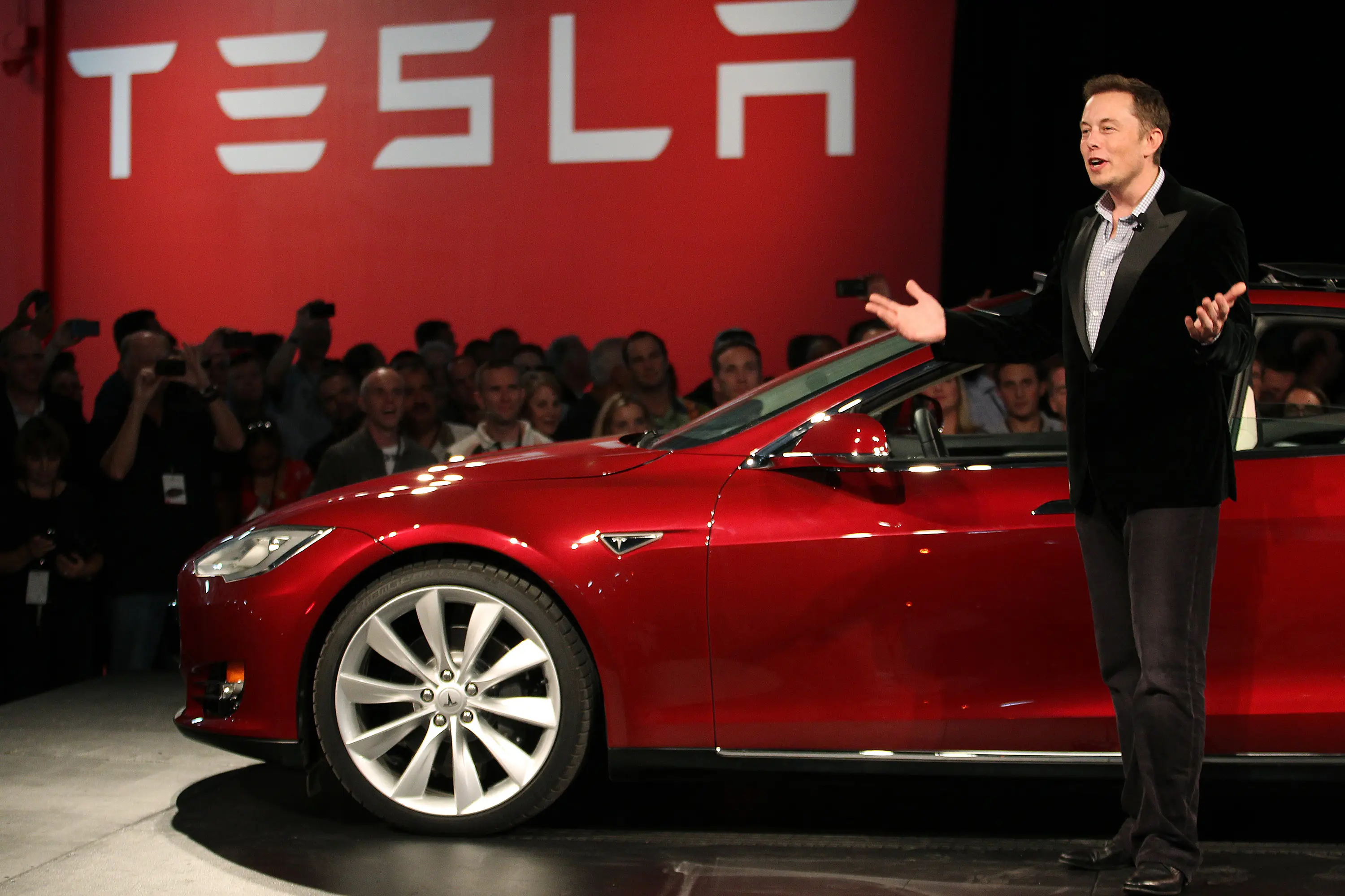 Tesla, la empresa de vehículos eléctricos de Elon Musk, anunció oficialmente que comenzará a operar en Uruguay