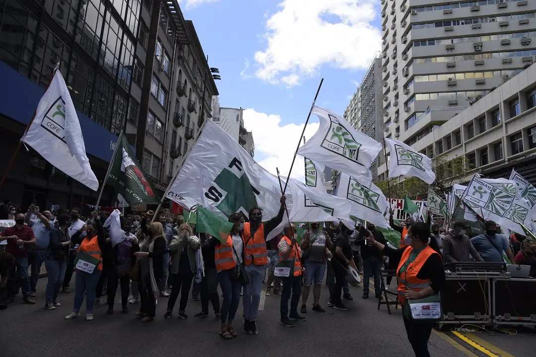 Servicios afectados por el paro general parcial del Pit-Cnt este miércoles: horarios y guardias