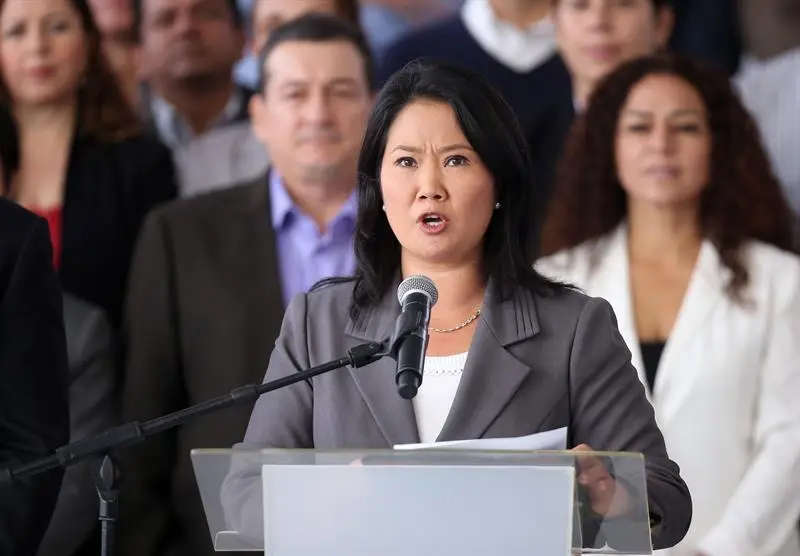 Keiko Fujimori amplía su ventaja y queda cerca de ganar la presidencia de Perú