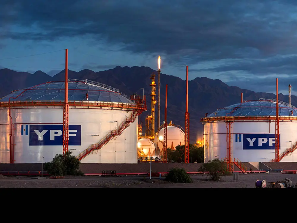YPF buscará petróleo en Uruguay a finales de 2027: “Mucho más grande que Vaca Muerta”