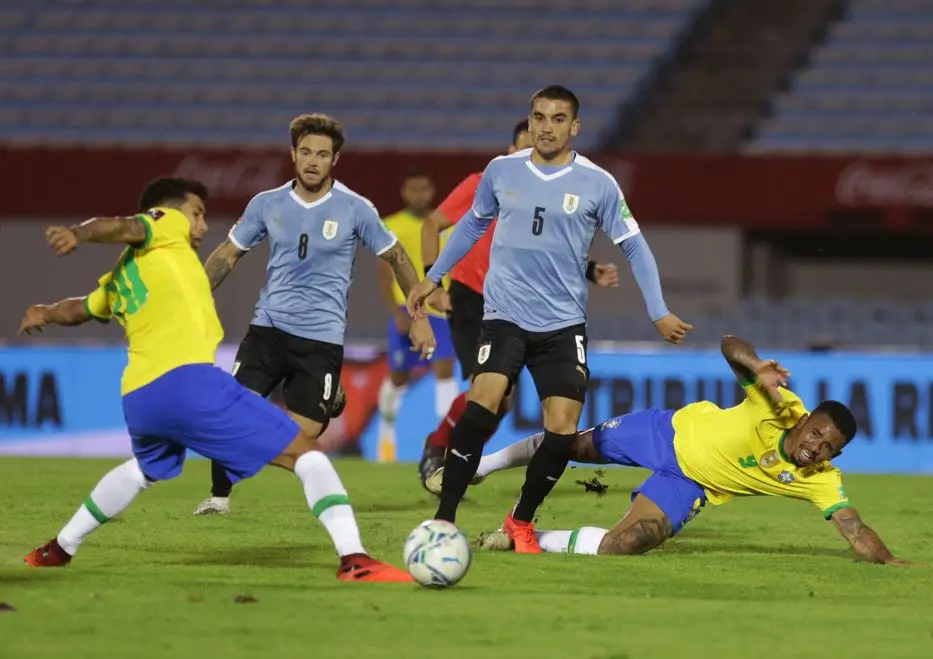 El exDT de Nacional que dirigirá a Boca y el uruguayo figura en Europa que jugará en River