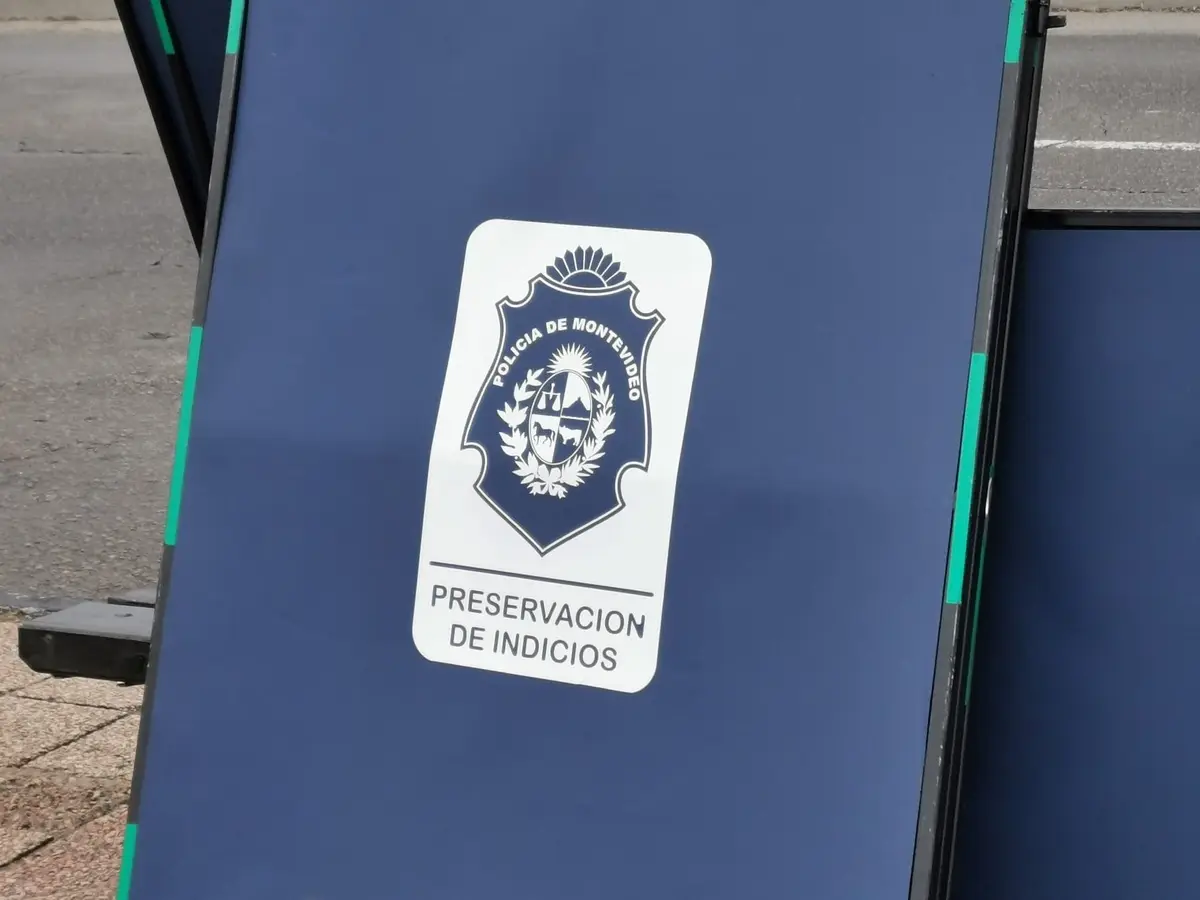 Mataron a tiros a un hombre en Pérez Castellanos; fue hallado en el cantero de una avenida