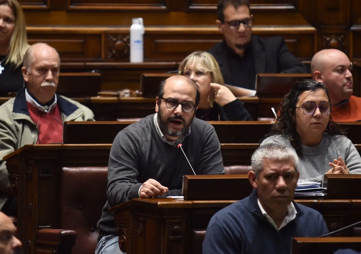 Diputado del FA llamó a Larrañaga Vidal y le pidió perdón por decirle “hijo de fracasado”