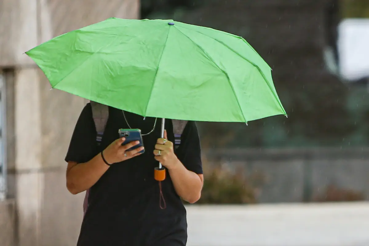 Del frío al calor: metereólogo anunció máximas de 30 °C en medio de jornada lluviosa