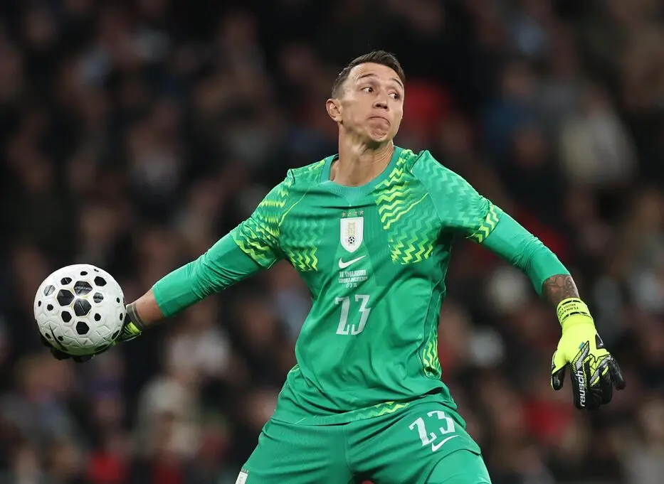 Fernando Muslera, leyenda viva: será el primer uruguayo que llegará a cinco mundiales