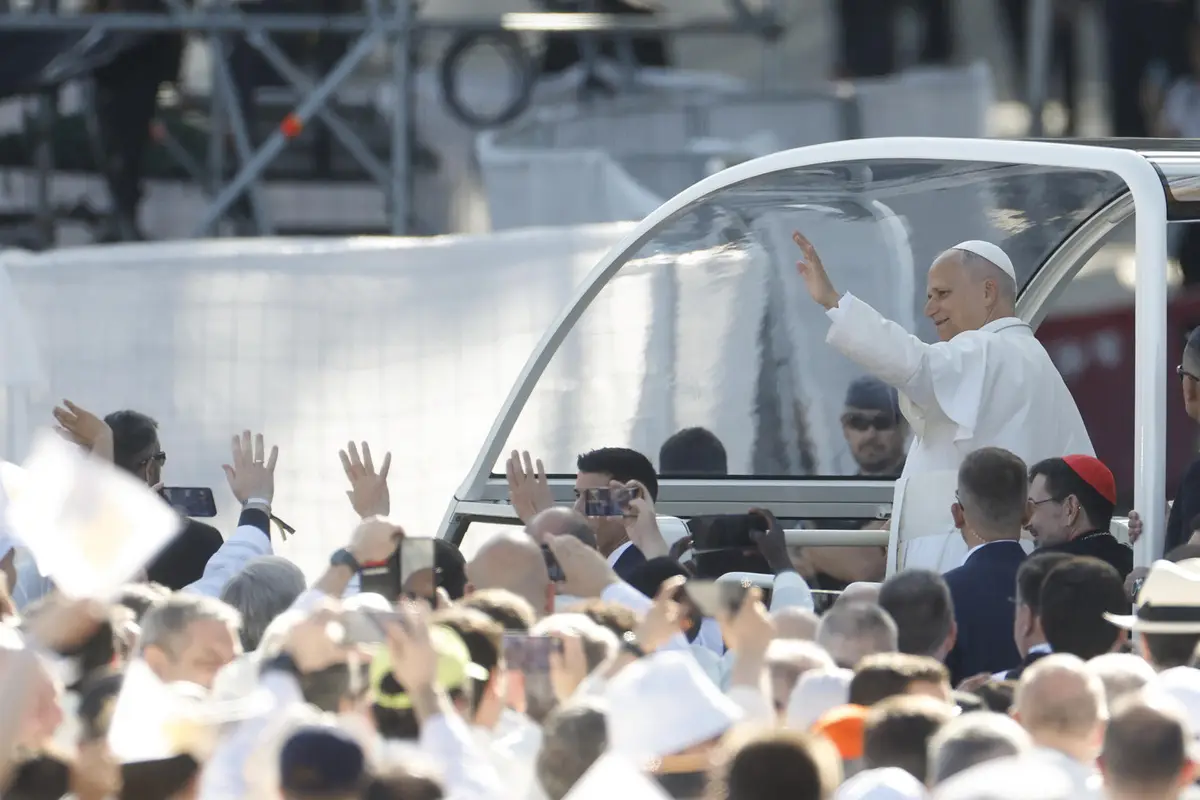 ¿El papa al Parlamento? Javier García solicitó invitar a León XIV a la Asamblea General