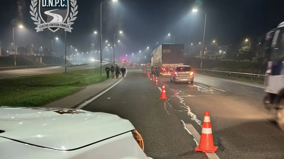 Siniestro fatal: peatón murió tras ser atropellado mientras intentaba cruzar la ruta 1