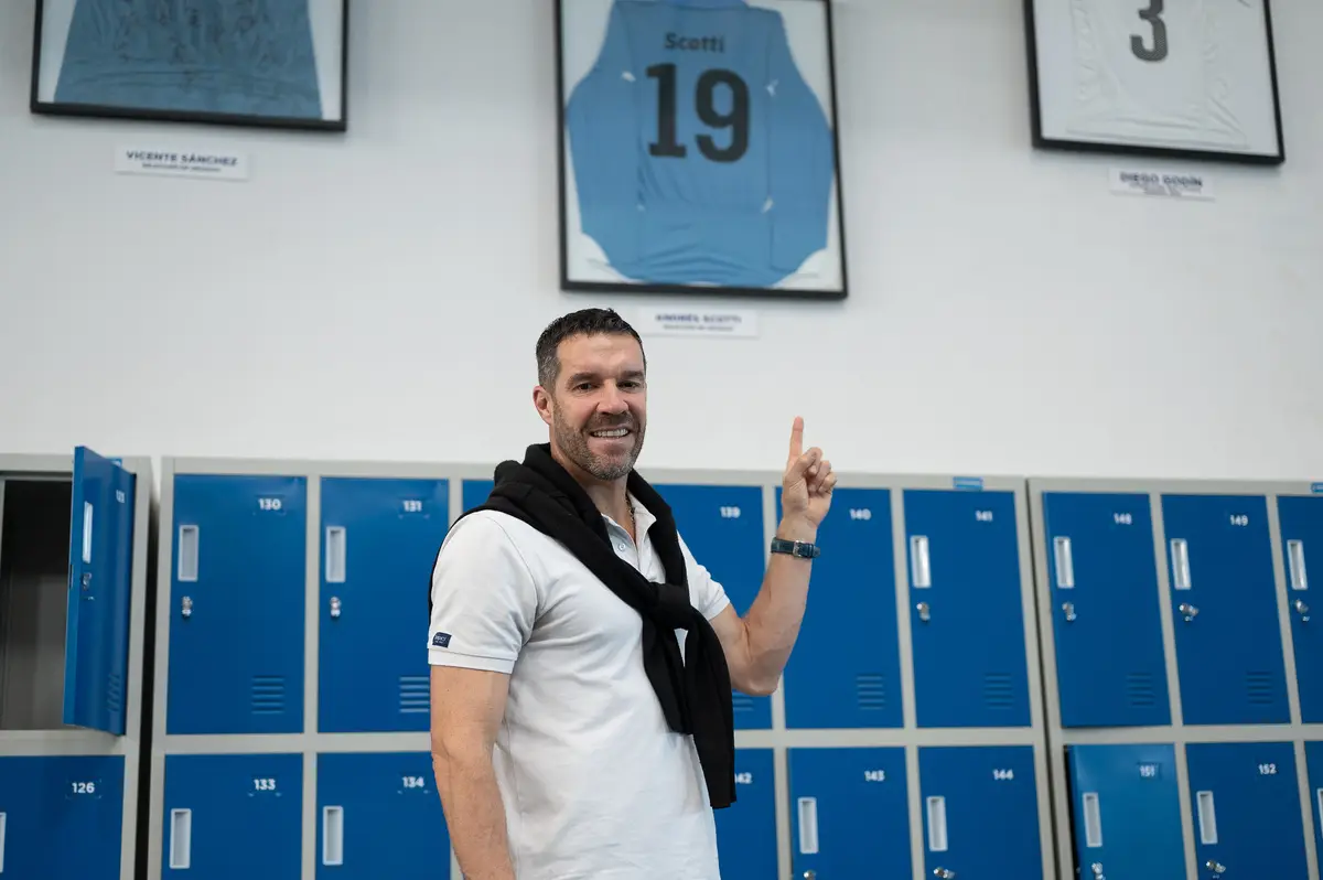 Scotti: “Sobre esta selección no hay grandes expectativas, es lo que Uruguay necesita”