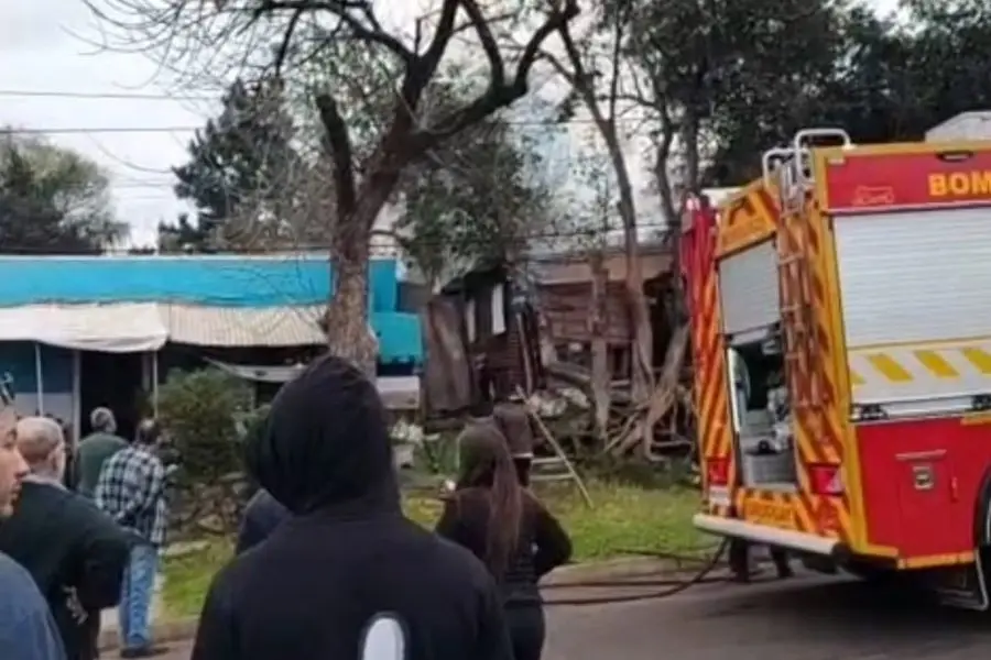 Murió un dirigente del FA de Salto; se descompensó tras asistir en el incendio de una casa