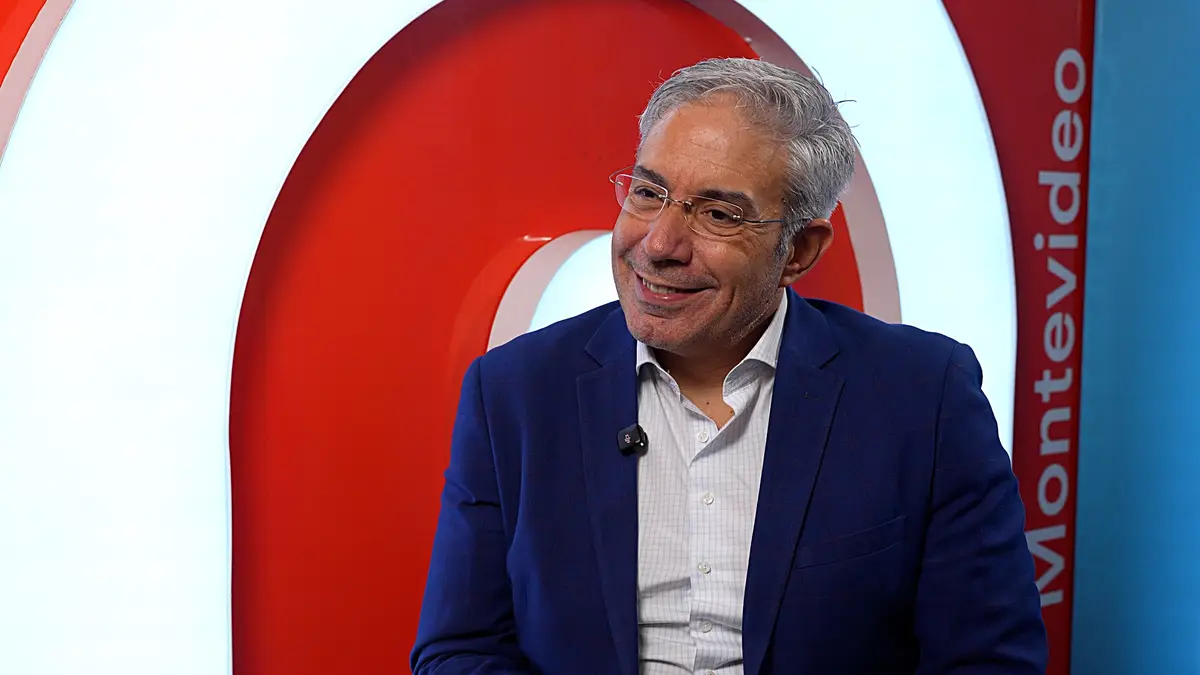 Robert Silva: el gobierno ha tenido un “récord de mamarrachos” y “viene en picada limpia”